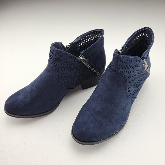 American Rag Aabby Women's Ankle Bootie - Picture 3 of 9